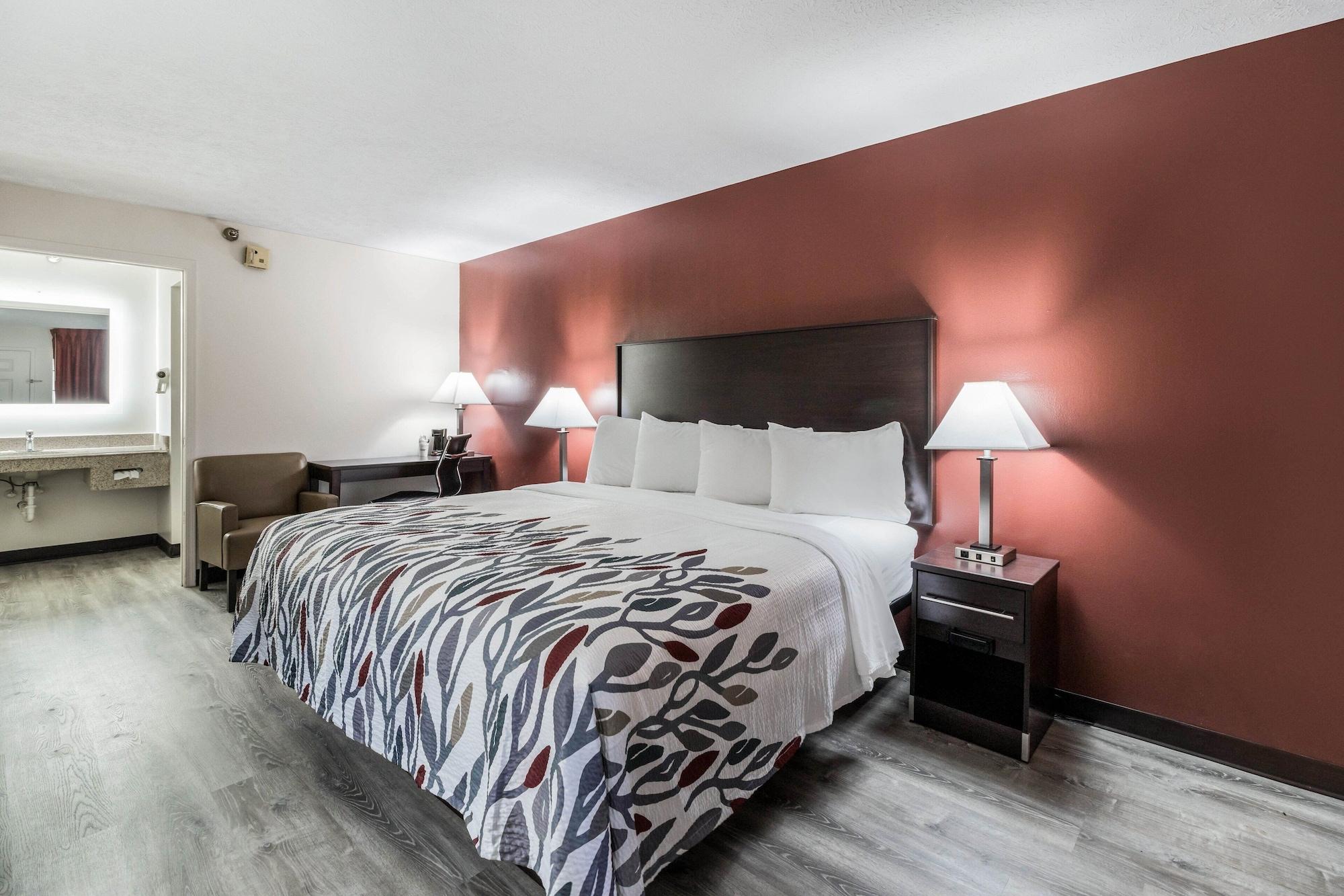 Red Roof Inn Cadiz Екстериор снимка