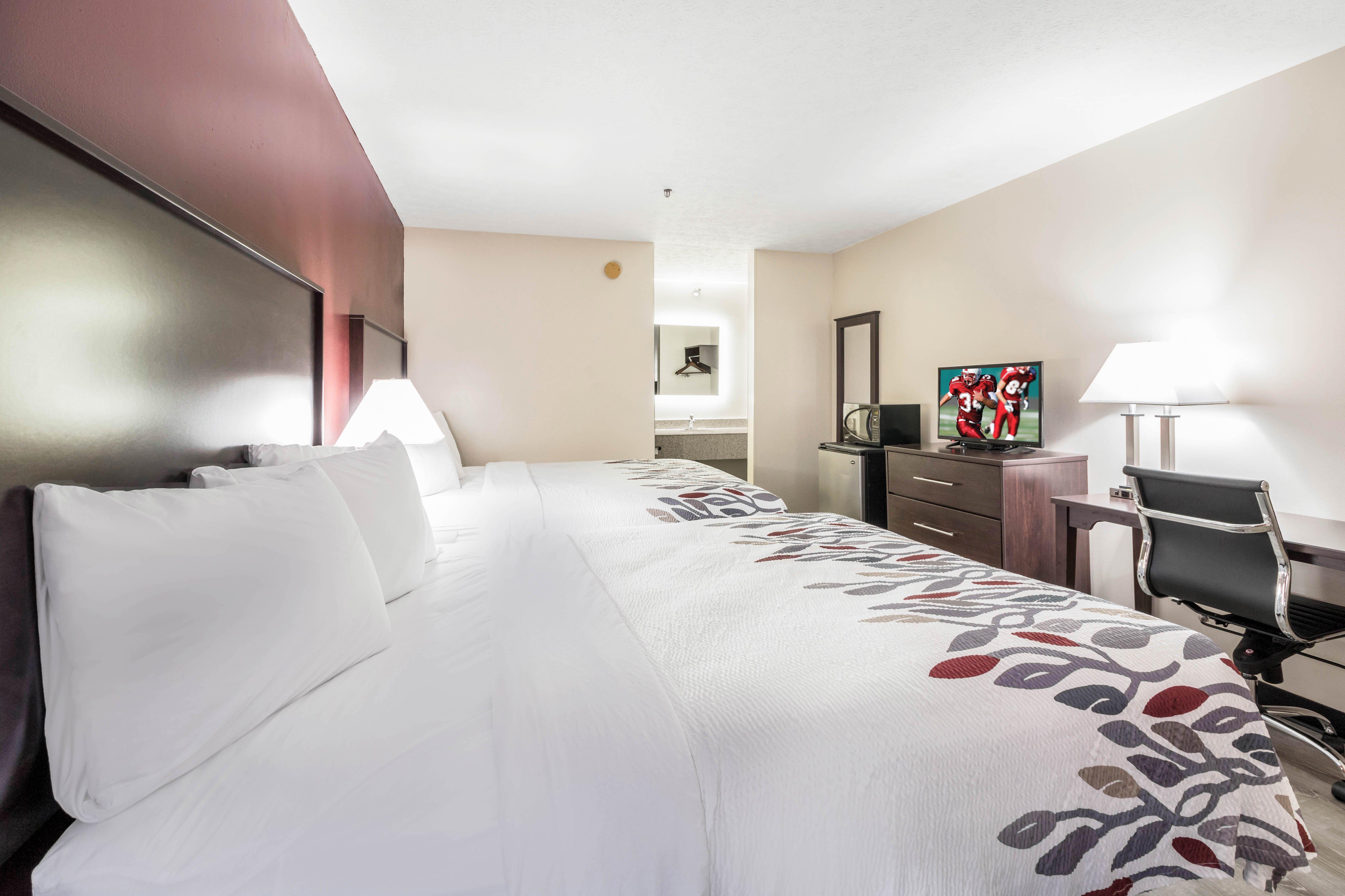 Red Roof Inn Cadiz Екстериор снимка