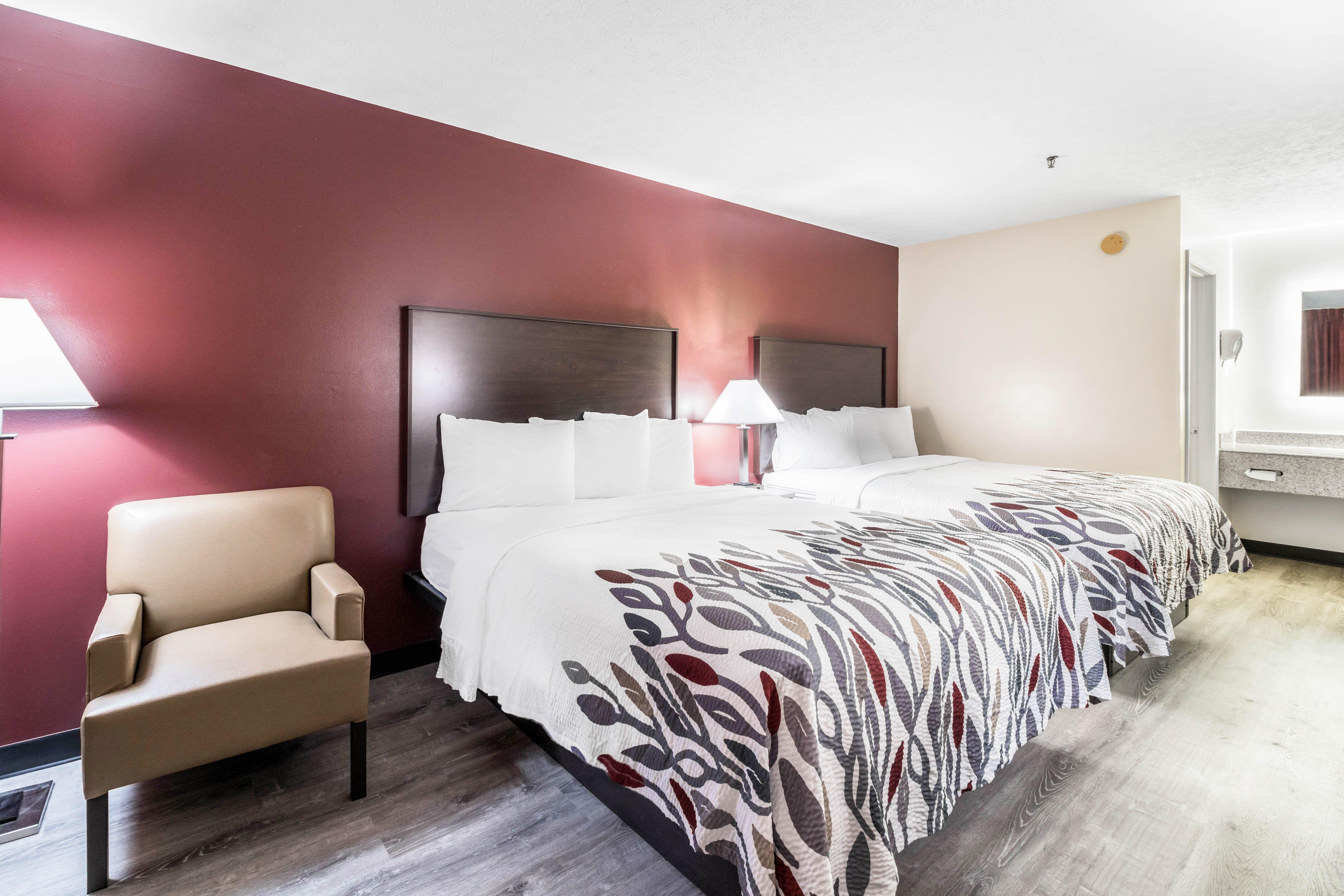 Red Roof Inn Cadiz Екстериор снимка
